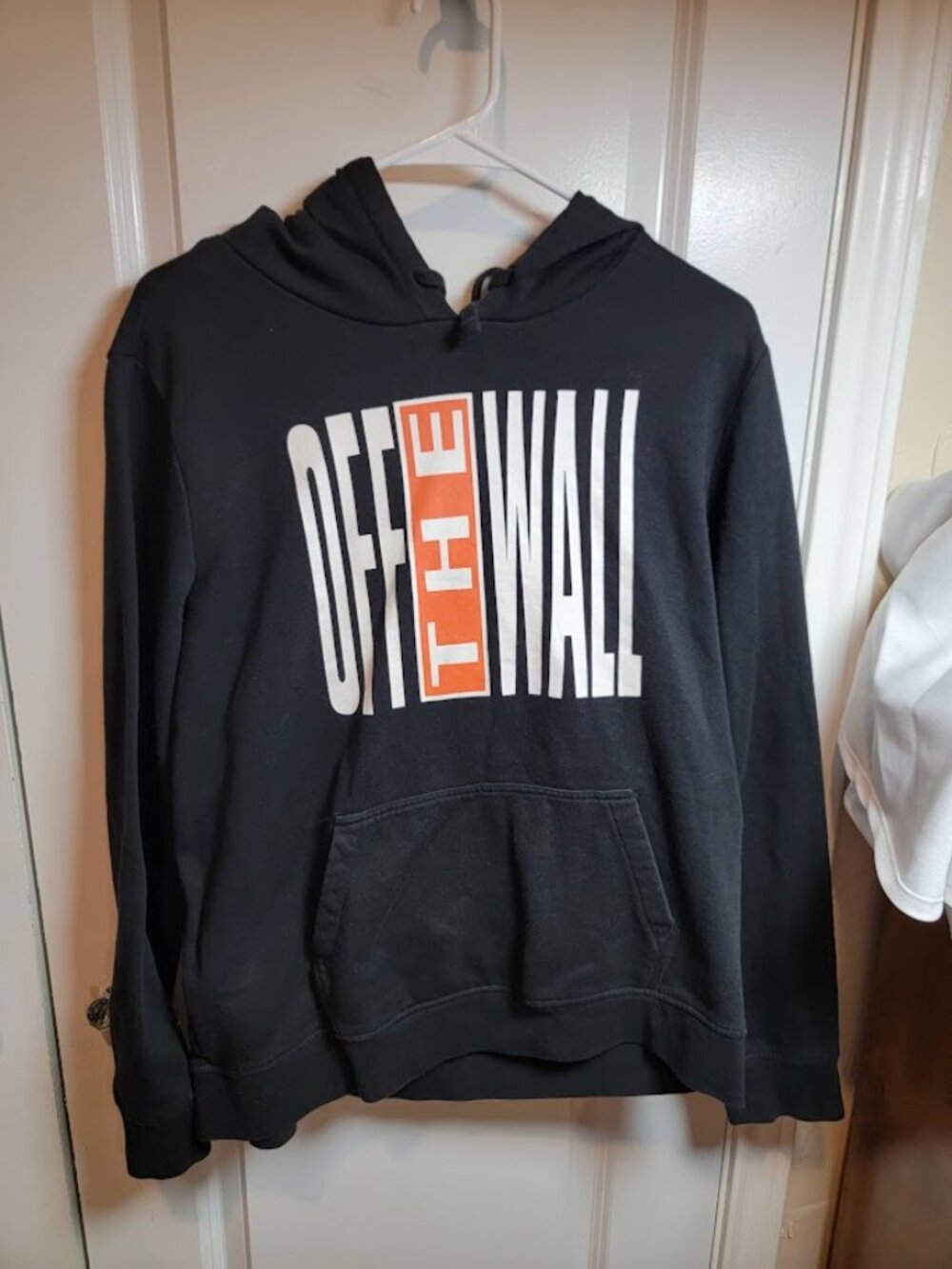Vans Off The Wall Black Orange Graphic Hoodie Size Large Skate Streetwear